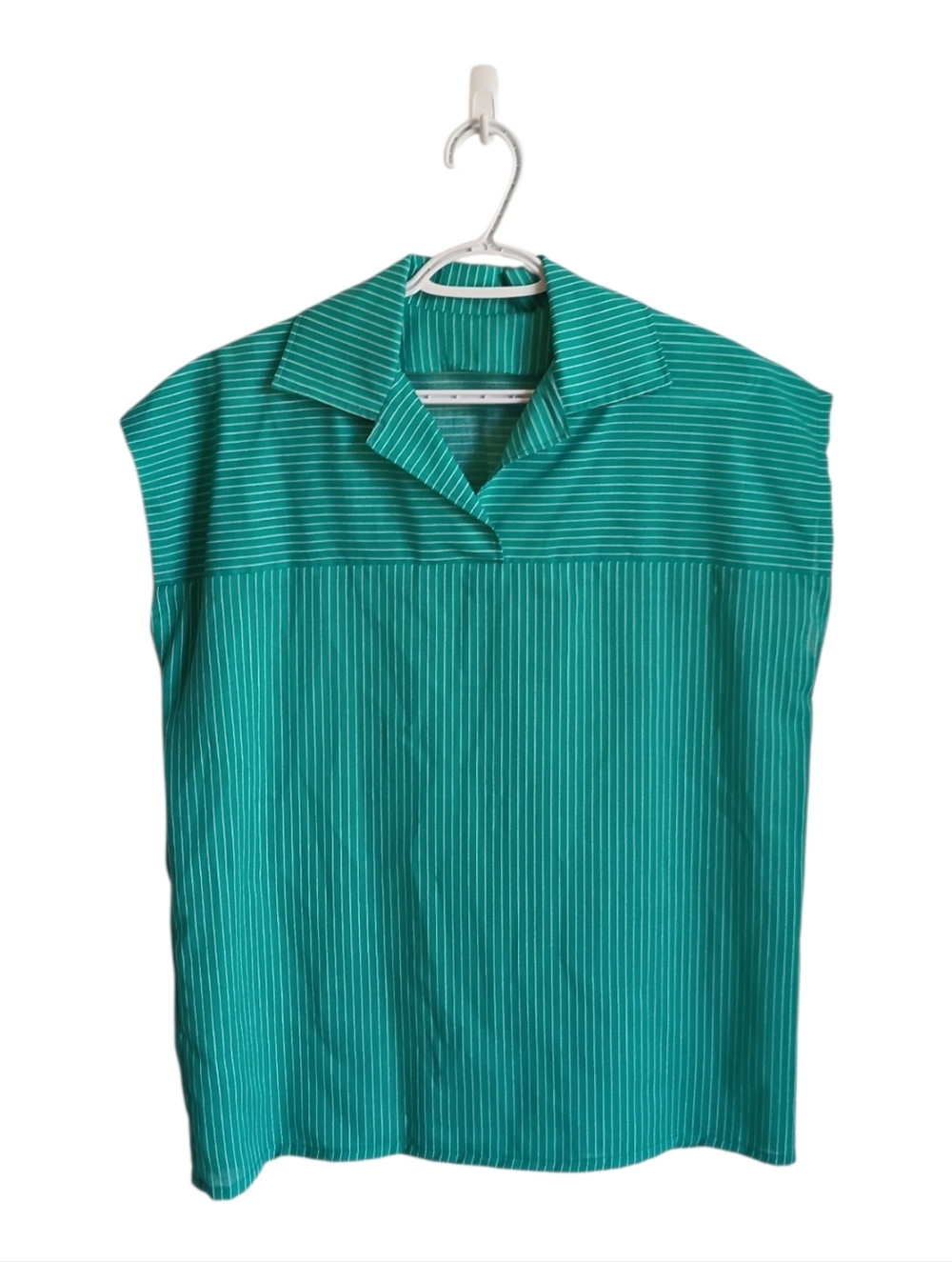 Sleeveless Green Striped Collared Top